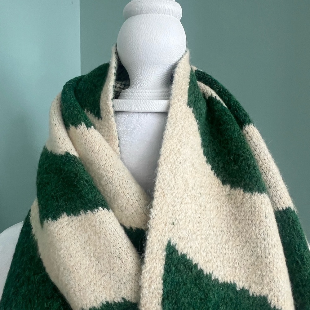 NWT Anthropologie Scarf - Picture 7 of 8